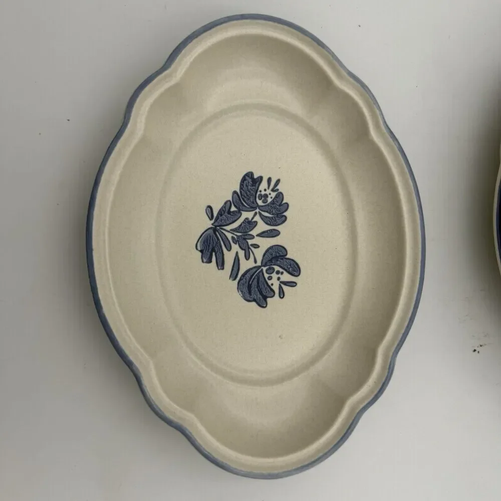 Vintage Pfaltzgraff Yorktowne Oval Scalloped Edge Relish Dishes USA *5 Available